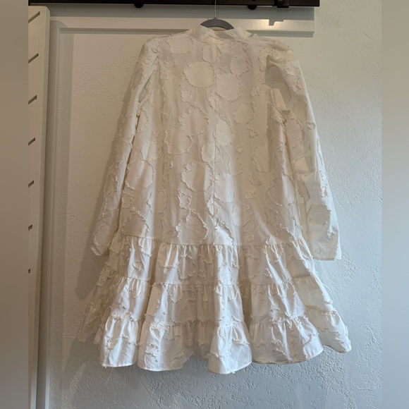 H&M White Textured Mini Dress With Ruffle Detail Size Medium - Picture 2 of 4